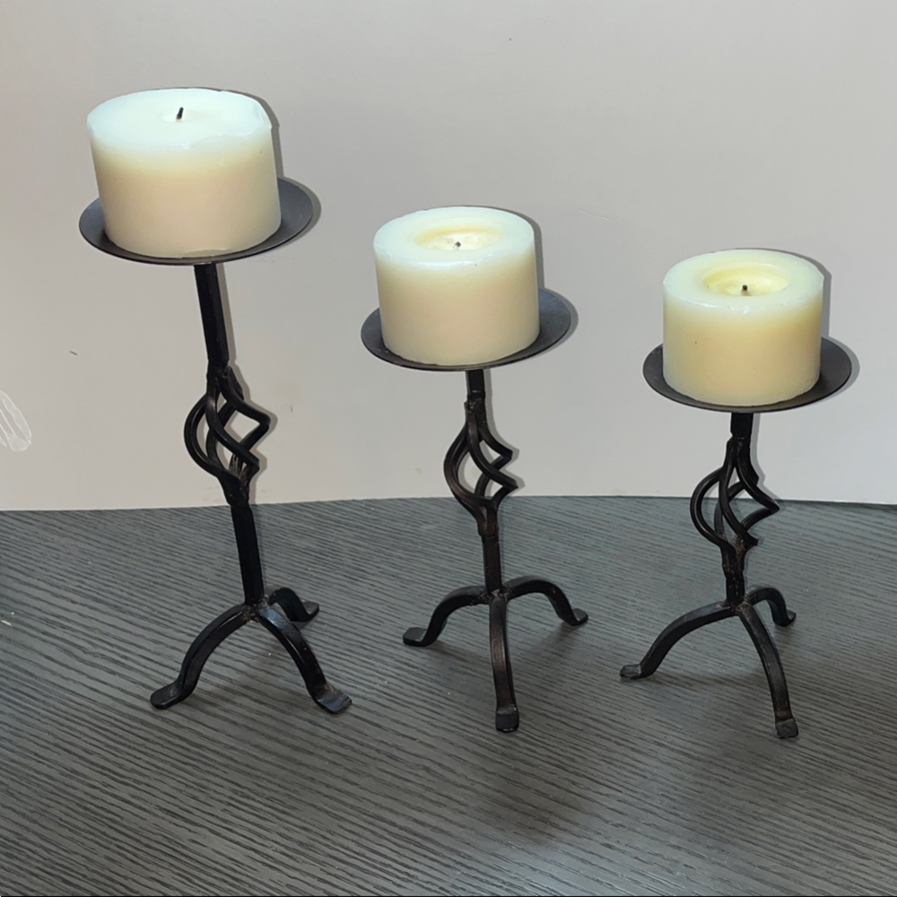 Elegant Dark Brown Metal Candle Holder Set